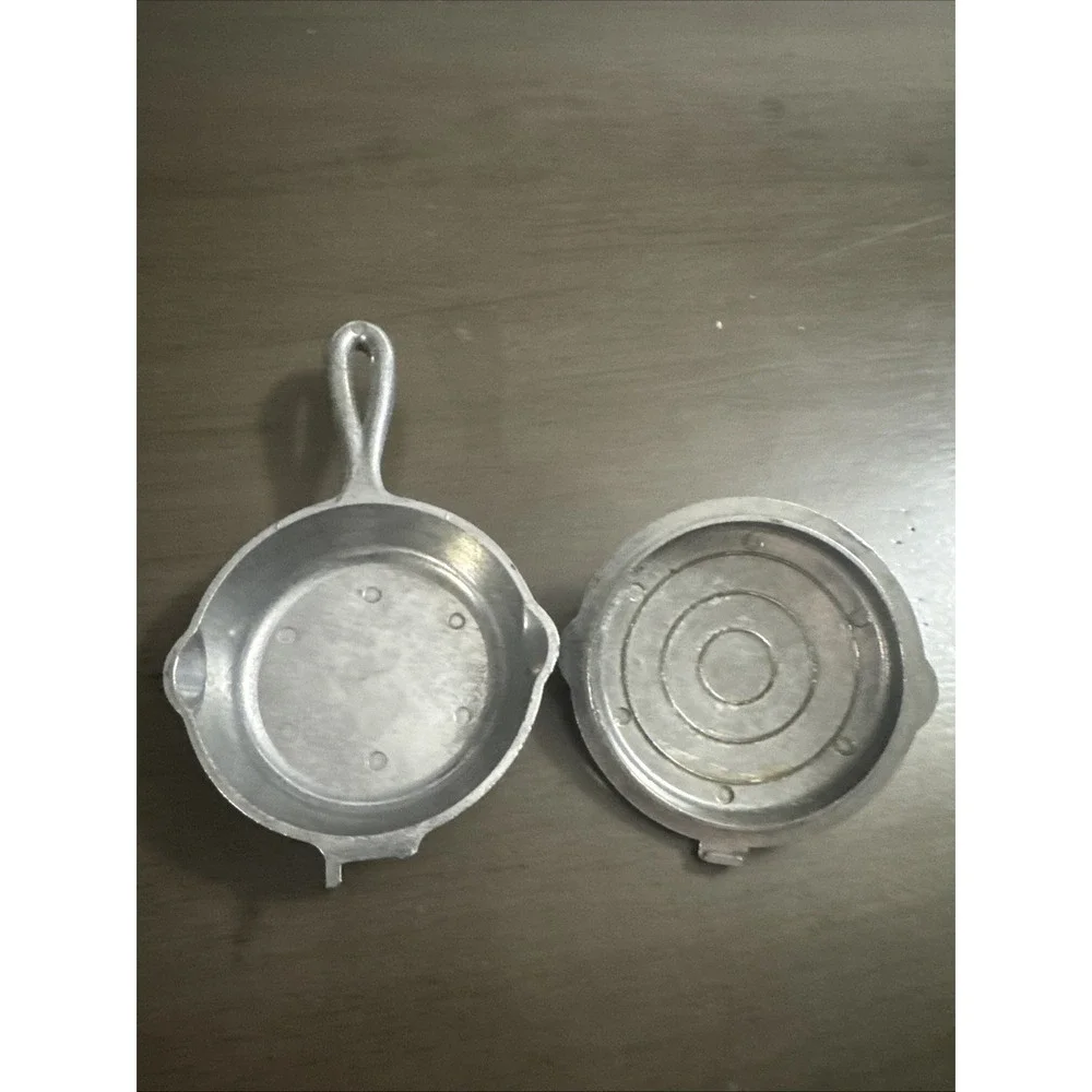 Mini Griswold‎ Commemorative Pan Portland Oregon 2000 G & Cica reproduction